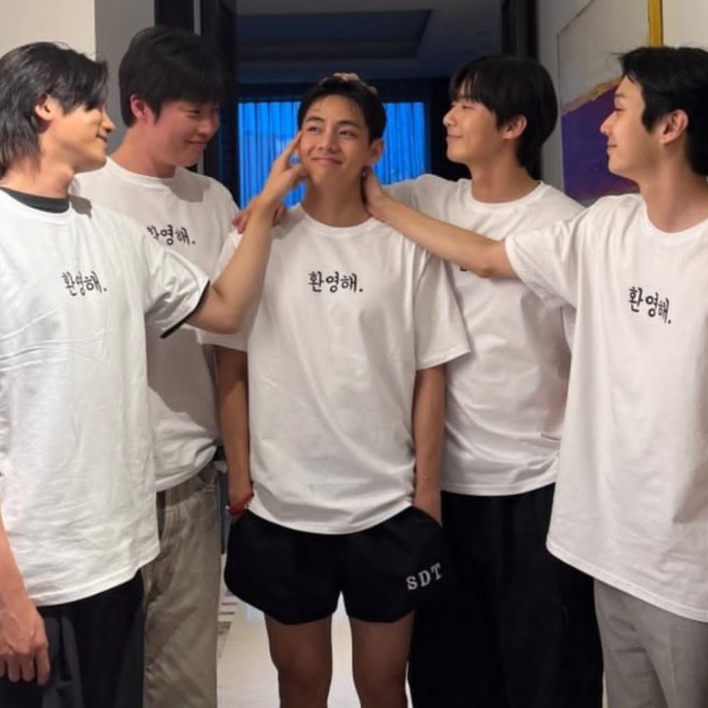 Wooga squad reunion: BTS' V showered with love from Park Seo Joon, Park Hyung Sik and more post-military discharge; PICS