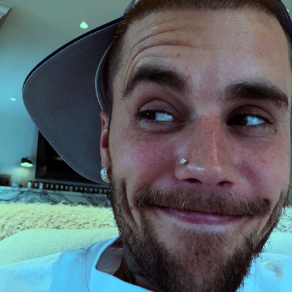 Justin Bieber Claps Back at Haters: ‘Will Never Be Like U’, Raises Concerns Amid Mean Remarks at Hailey Bieber